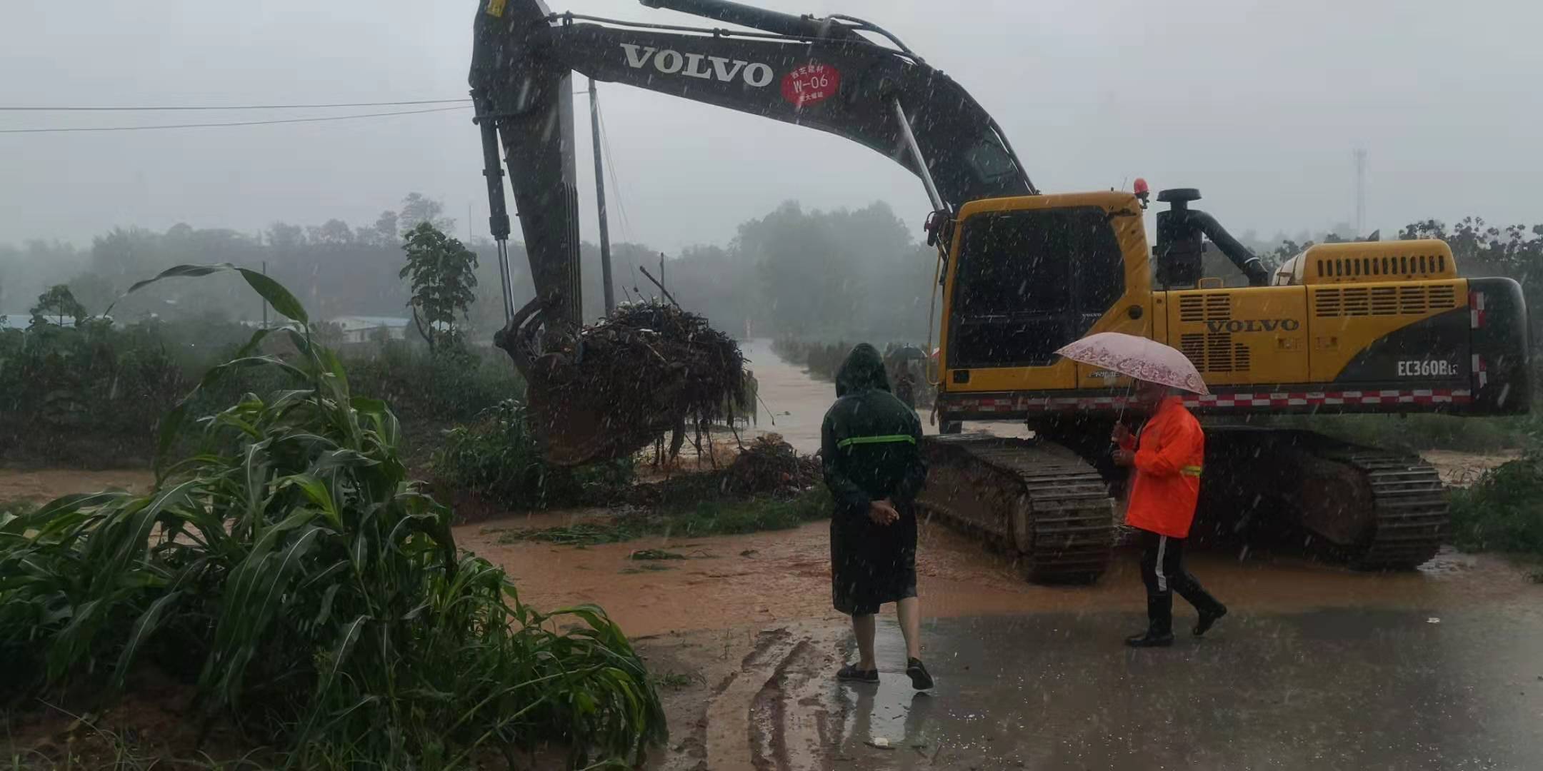 宏大人心系河南∣風(fēng)雨面前，我們一起扛！